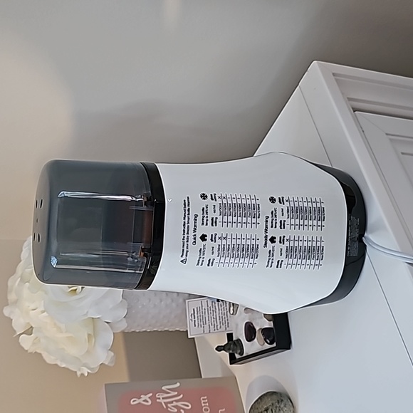 Baby Brezza Bottle Warmer - Picture 3 of 3